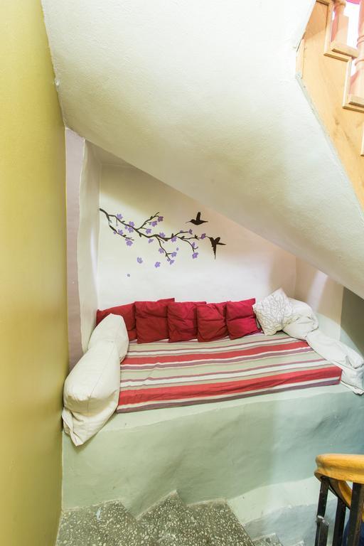 The Knight House Hostel Tallinn Exterior photo